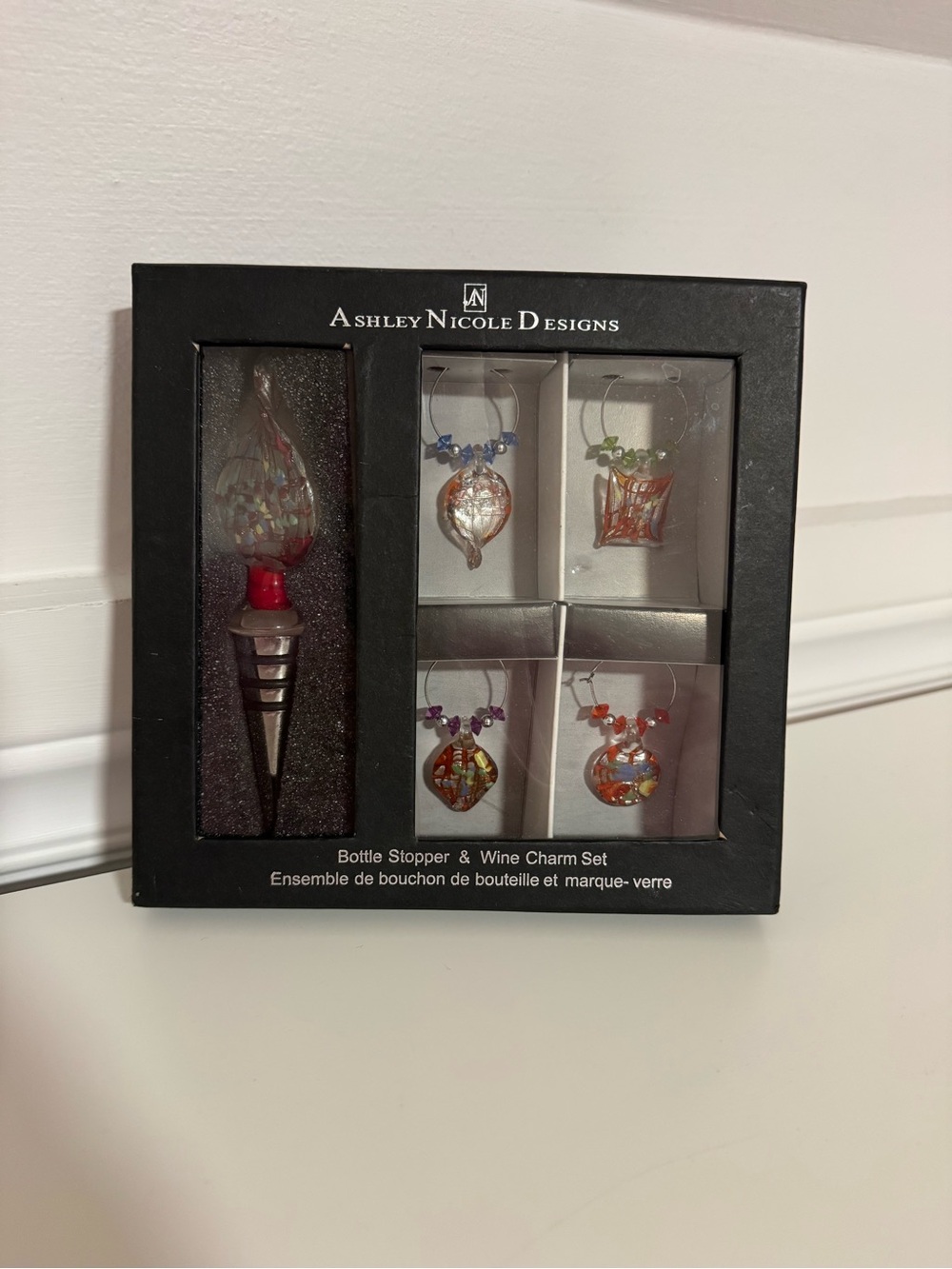 Red Glass Bottle Stopper & Wine Charm Set